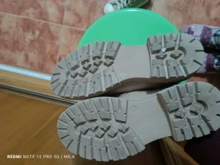 Zapatos niña beige seminuevos