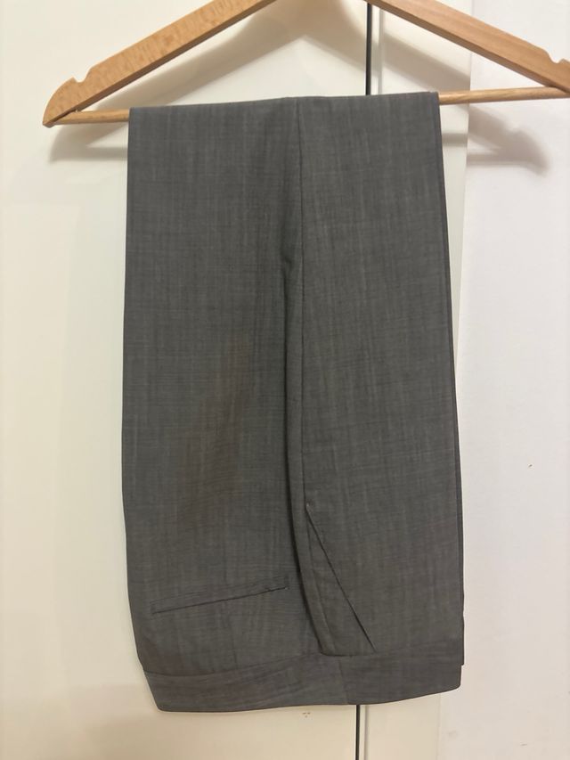 Traje americana y pantalón gris T.38
