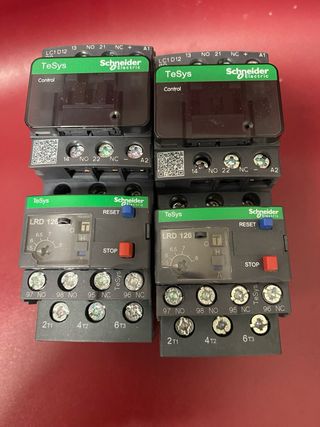 2 Guardamotores Schneider Electric LC1D12