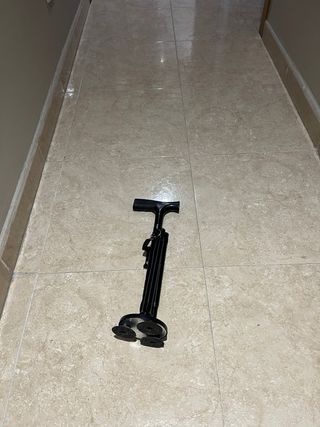 Bastón 3 patas negro ajustable