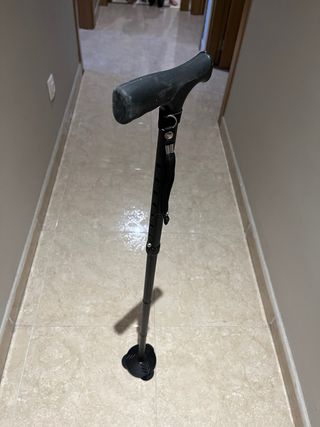 Bastón 3 patas negro ajustable