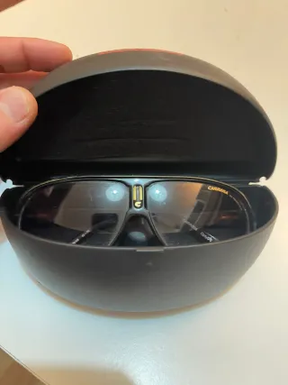 Gafas de sol Carrera negras y marrones