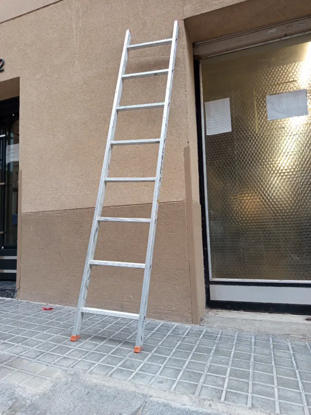 Escalera aluminio 8 peldaños