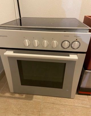 Horno vitrocerámica y campana extractora