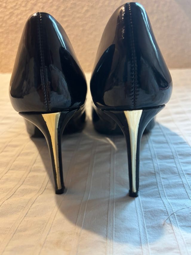 Tacones Zara Negros Charol