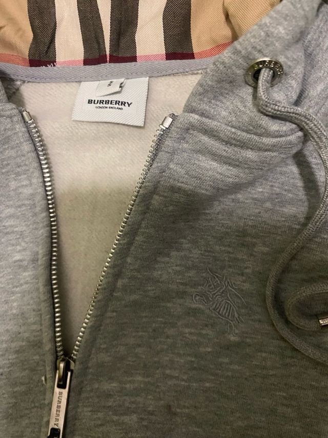 Sudadera Burberry Gris con Capucha