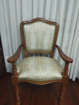 Butaca tapizada madera Monforte