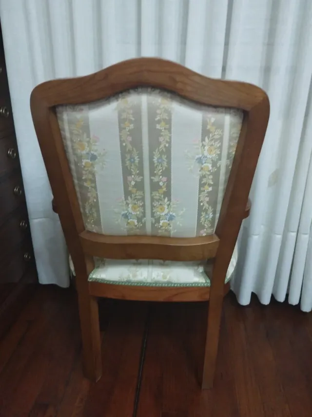 Butaca tapizada madera Monforte