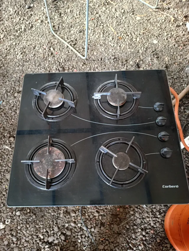Placa de encimera Corberó 4 fuegos