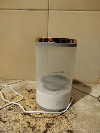 Lava pennelli elettrico oro e bianco