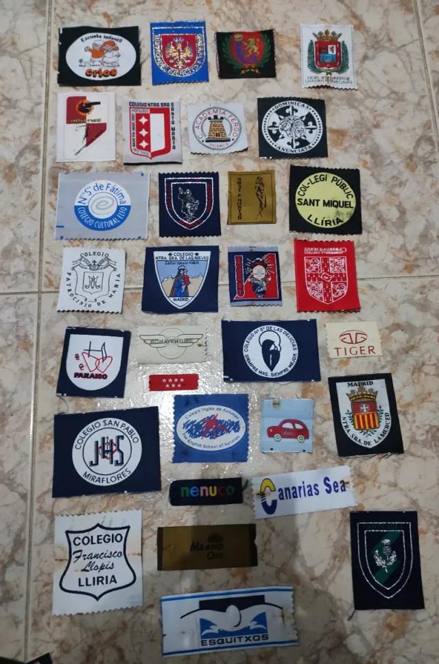 Pezzi ricamati in vendita