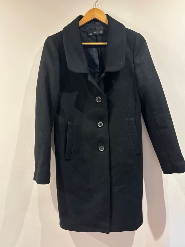 Abrigo negro Zara Talla M