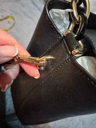 Bolso Michael Kors Negro y Dorado