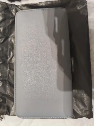 Billetera Tous Azul Flores y Osito pequeño defecto