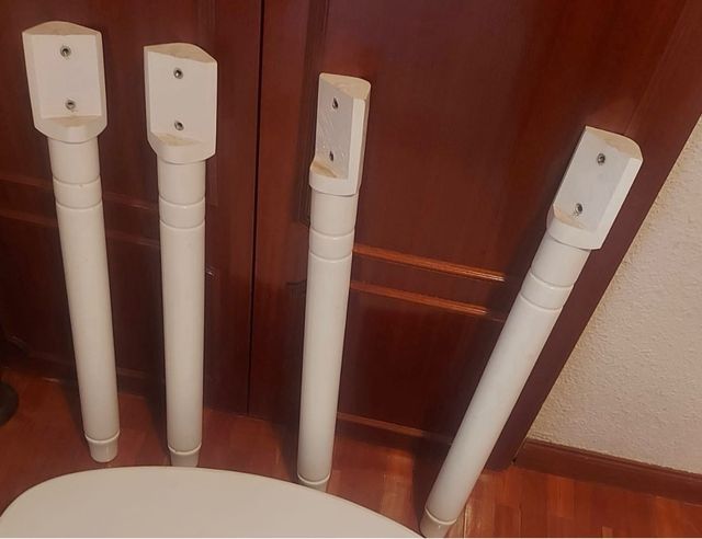 Mesa de cocina extensible blanca