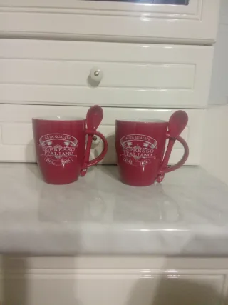 Tazze da latte o caffe' lungo in ceramica rosse