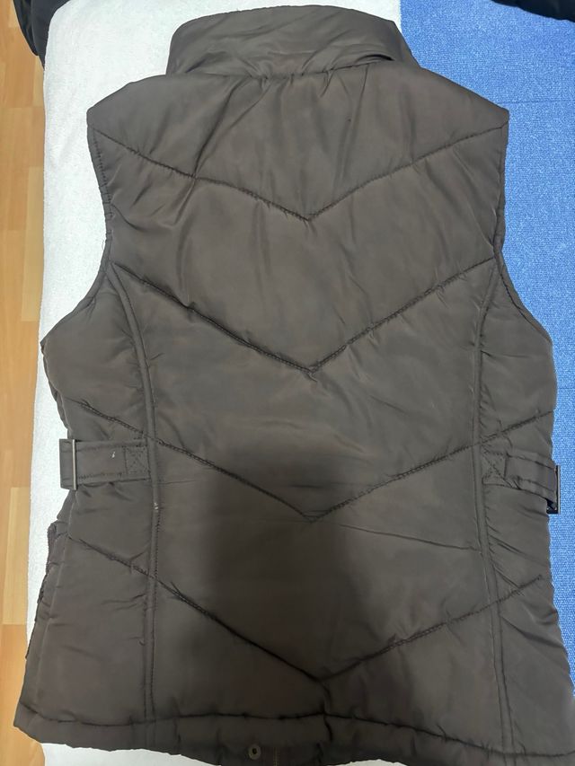 Chaleco acolchado marrón oscuro Talla L