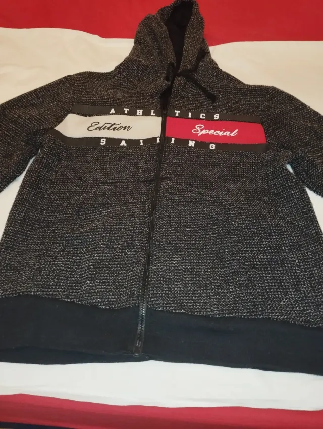 Sudadera Athltics Edition Special con cremallera y