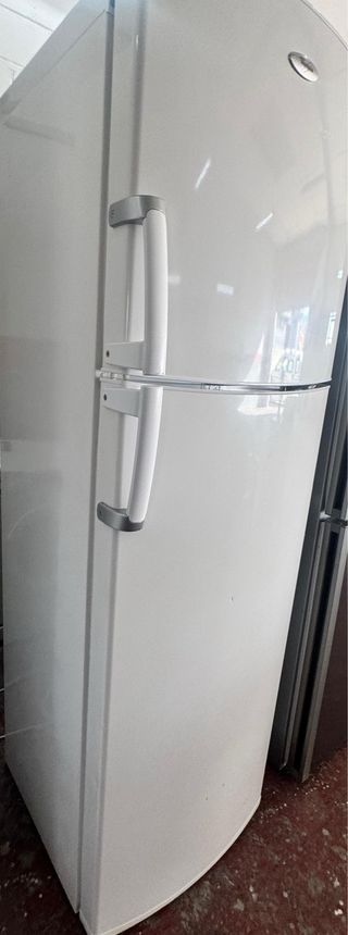 FRIGORÍFICO DE DOS PUERTAS MARCA WHIRPOOL NO FROST