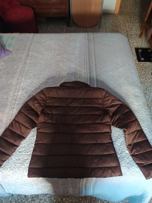 Chaqueta acolchada marrón