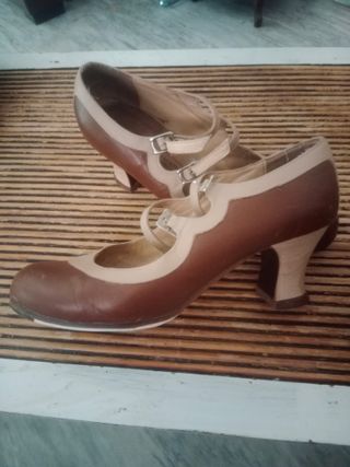 Zapatos Flamenco Tacón Carrete 6cm Beige/Marrón