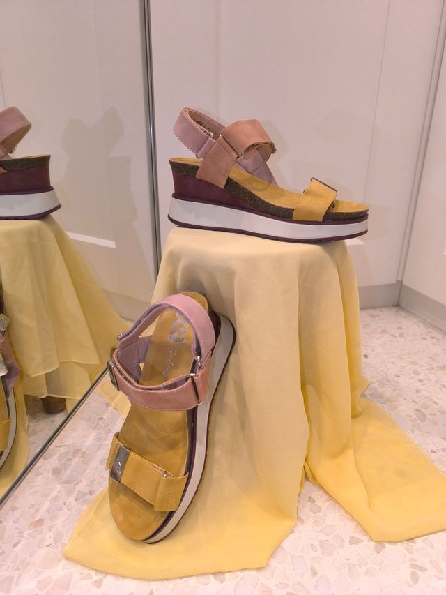 Sandalias cuña mujer rosa y amarillo N 37