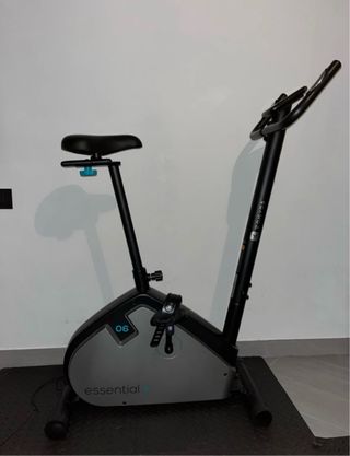Cyclette Essential+ Decathlon domyos usata poco