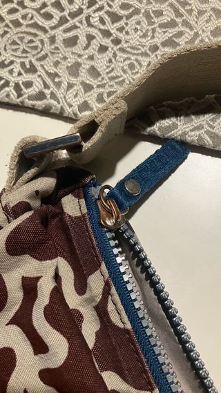 Bolso Tous estampado marrón y beige
