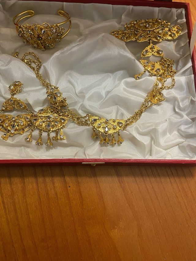 Aderezo fallero oro con pedrería