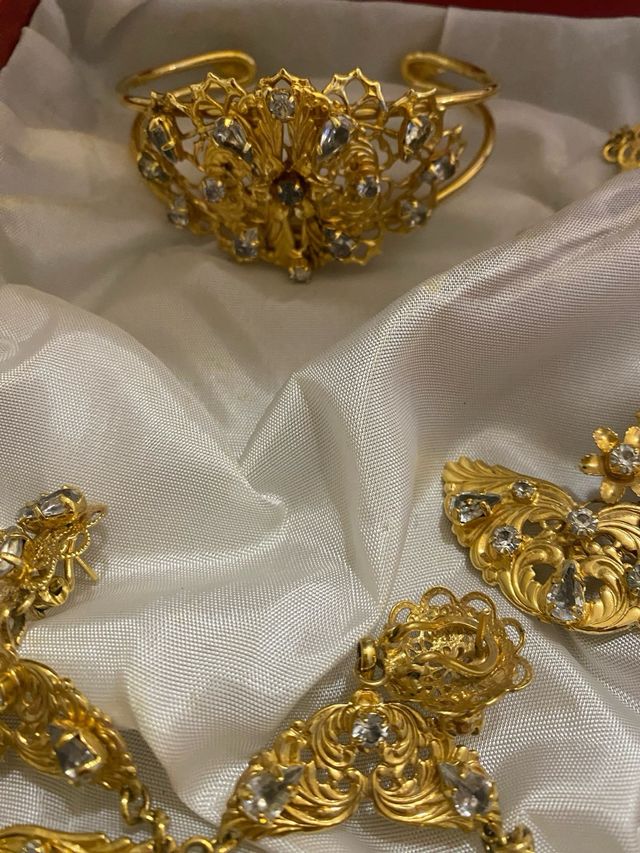 Aderezo fallero oro con pedrería