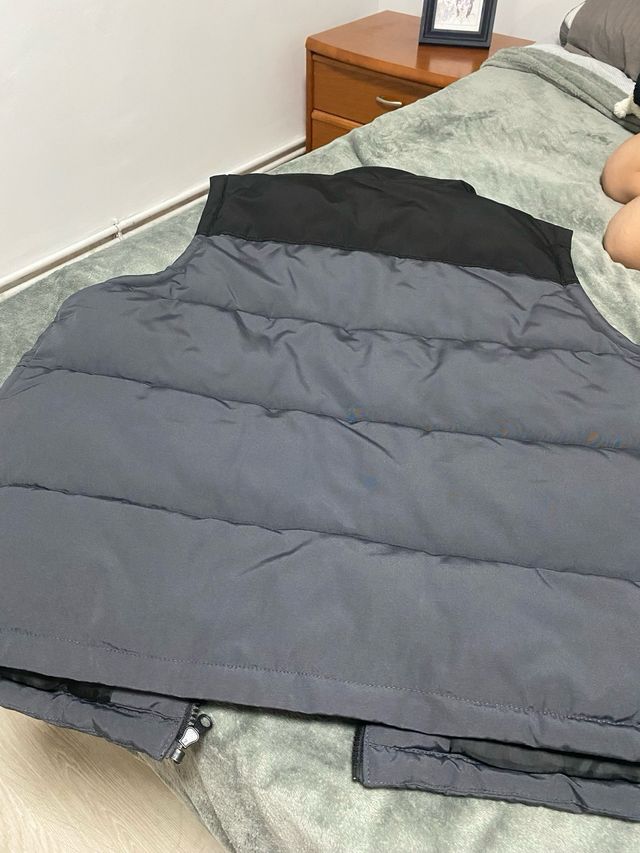 Chaleco acolchado hombre negro y gris