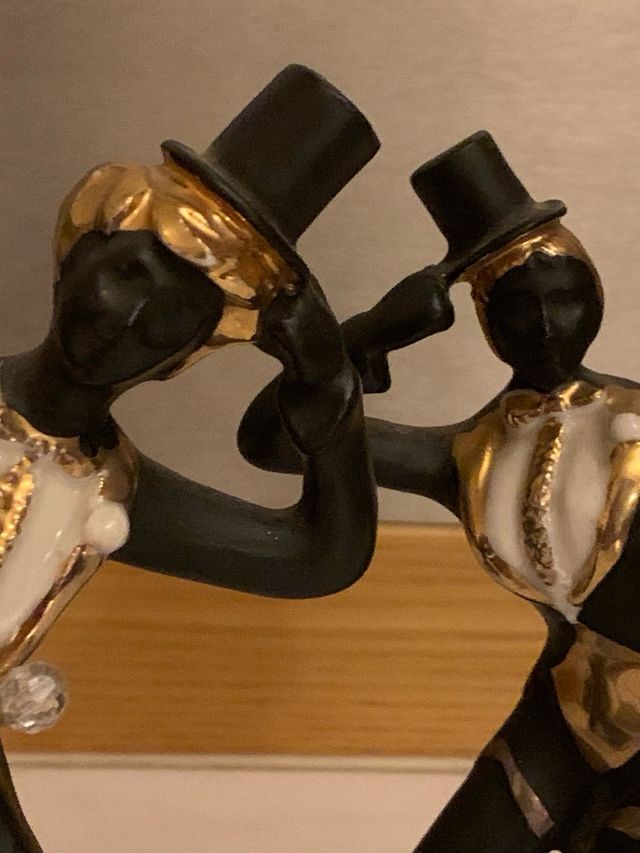 Coppia ballerini in ceramica neri e oro