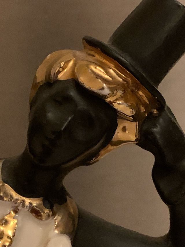 Coppia ballerini in ceramica neri e oro