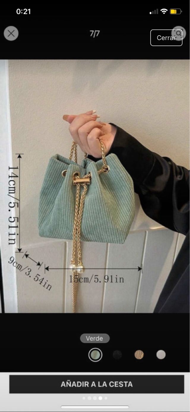 Bolso de pana verde con cadena dorada