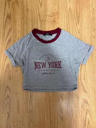 Camiseta Bershka gris New York