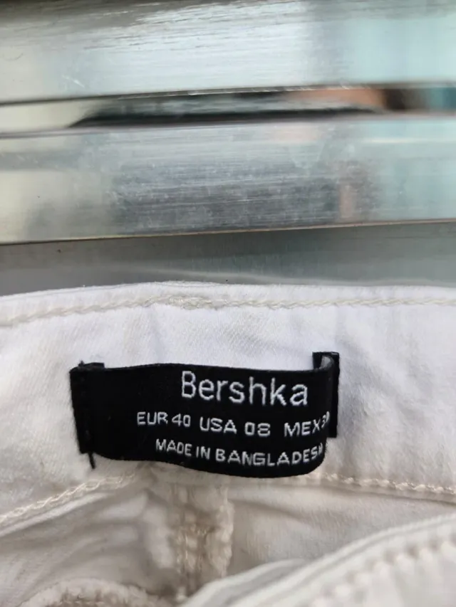 Pantalón blanco Bershka chica