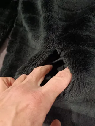 Ecopelliccia con cappuccio