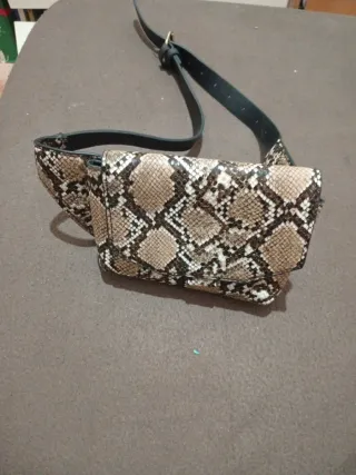 Bolso de serpiente