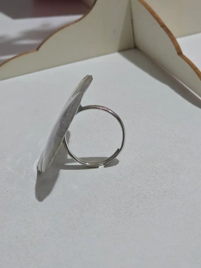 Pendientes de pensamientos y anillo de regalo