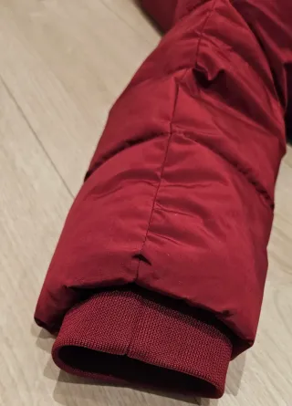 Cazadora cuello alto hombre roja