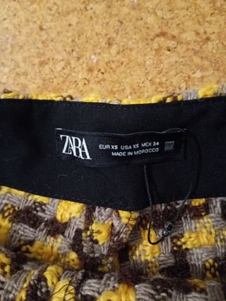 Traje Zara Chaqueta y Short Cuadros. Sin usar