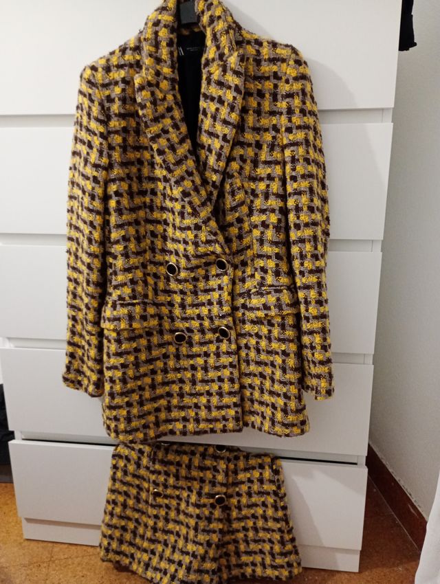 Traje Zara Chaqueta y Short Cuadros. Sin usar