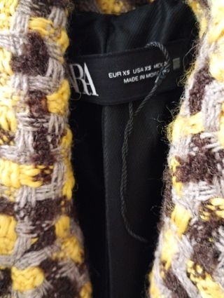 Traje Zara Chaqueta y Short Cuadros. Sin usar