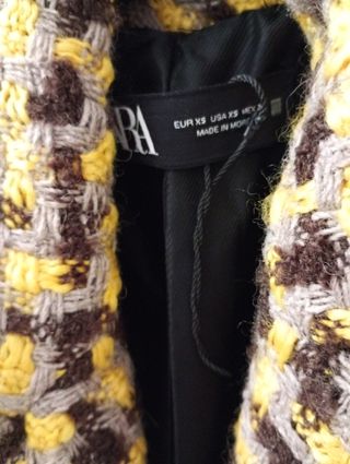 Traje Zara Chaqueta y Short Cuadros. Sin usar