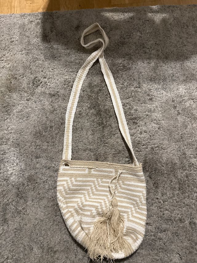 Bolso de tela tejido sin usar