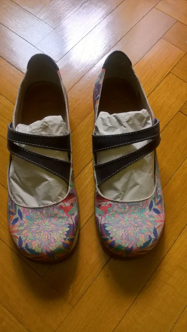 Merceditas piel talla 38