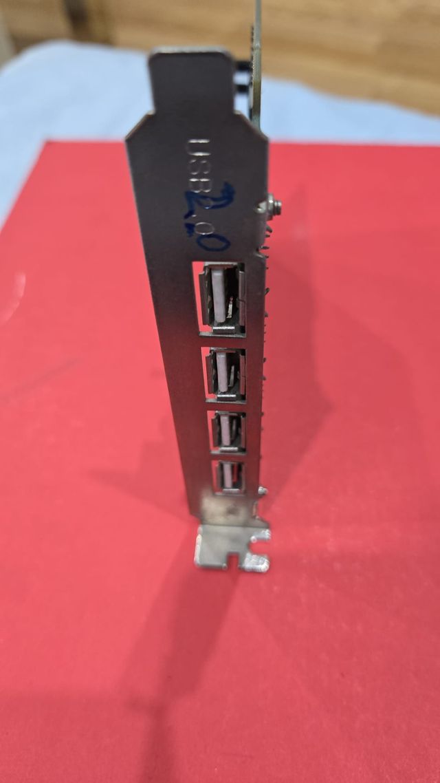 + Tarjeta PCI con 5 Puertos USB