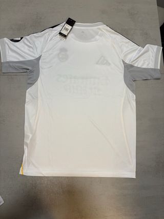 Camisola Real Madrid 25/26 Tamanho L
