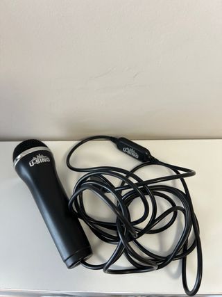 Pacchetto di gioco U-SING: U've Got Talent! + Microfono Wii