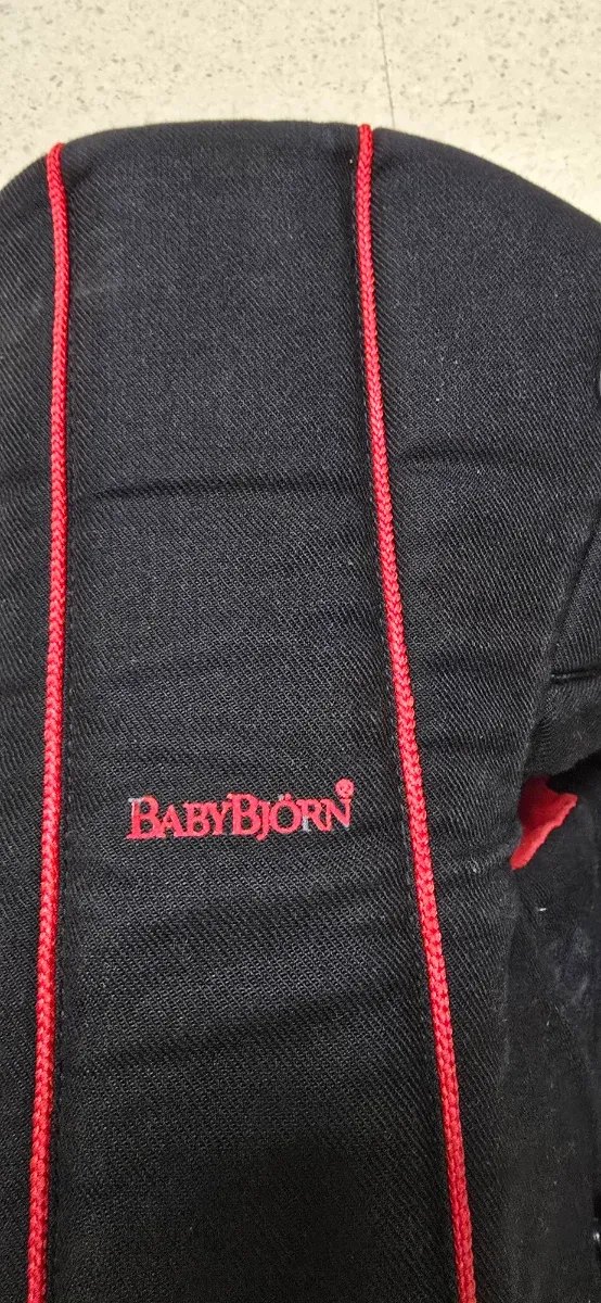 Mochila porta bebés BabyBjörn negra